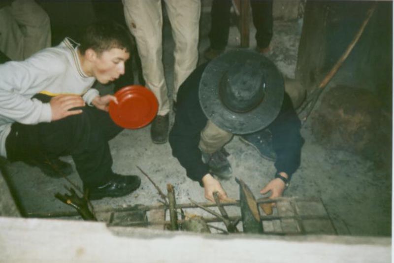 Bei den momentanen Temperaturen ist ein wrmendes Feuerchen willkommen