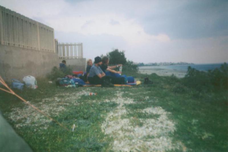 Auch fr uns ein seltener Moment: Beobachtung des Sonnenaufganges aus dem Meer heraus direkt aus dem warmen Schlafsack