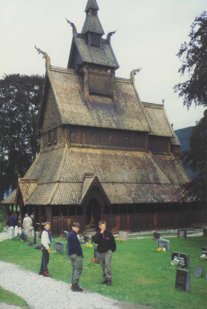 An der Stabkirche von Vik