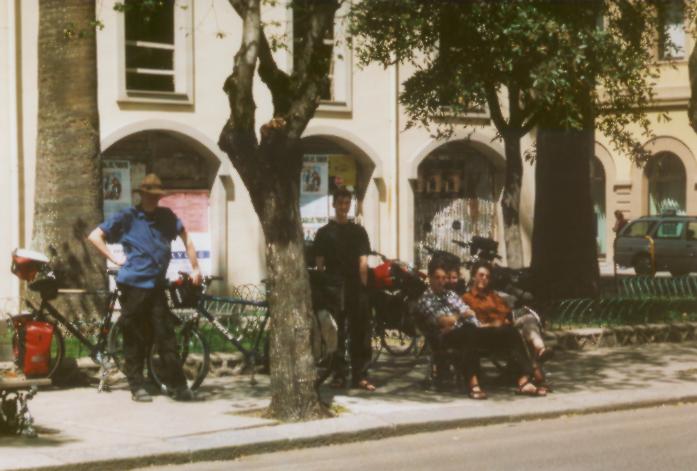 Pause auf der zentralen Piazza von Oristano