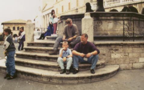 Rast am Rathausbrunnen von Assisi