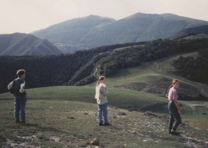 Blick auf das heutige Tagesziel: Valsorda hinter dem Monte Maggio