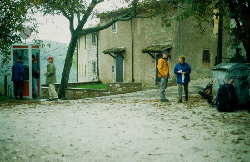 Regen, Regen, Regen - hier in San Giovanni vor dem Aufstieg zum Monte Subasio